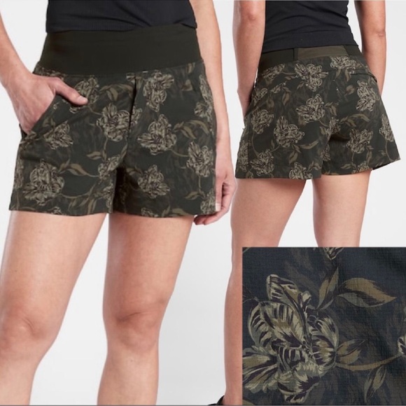Athleta Trekkie North Printed Short Terra Firma Olive Green 18 NEW NWT - Picture 3 of 7